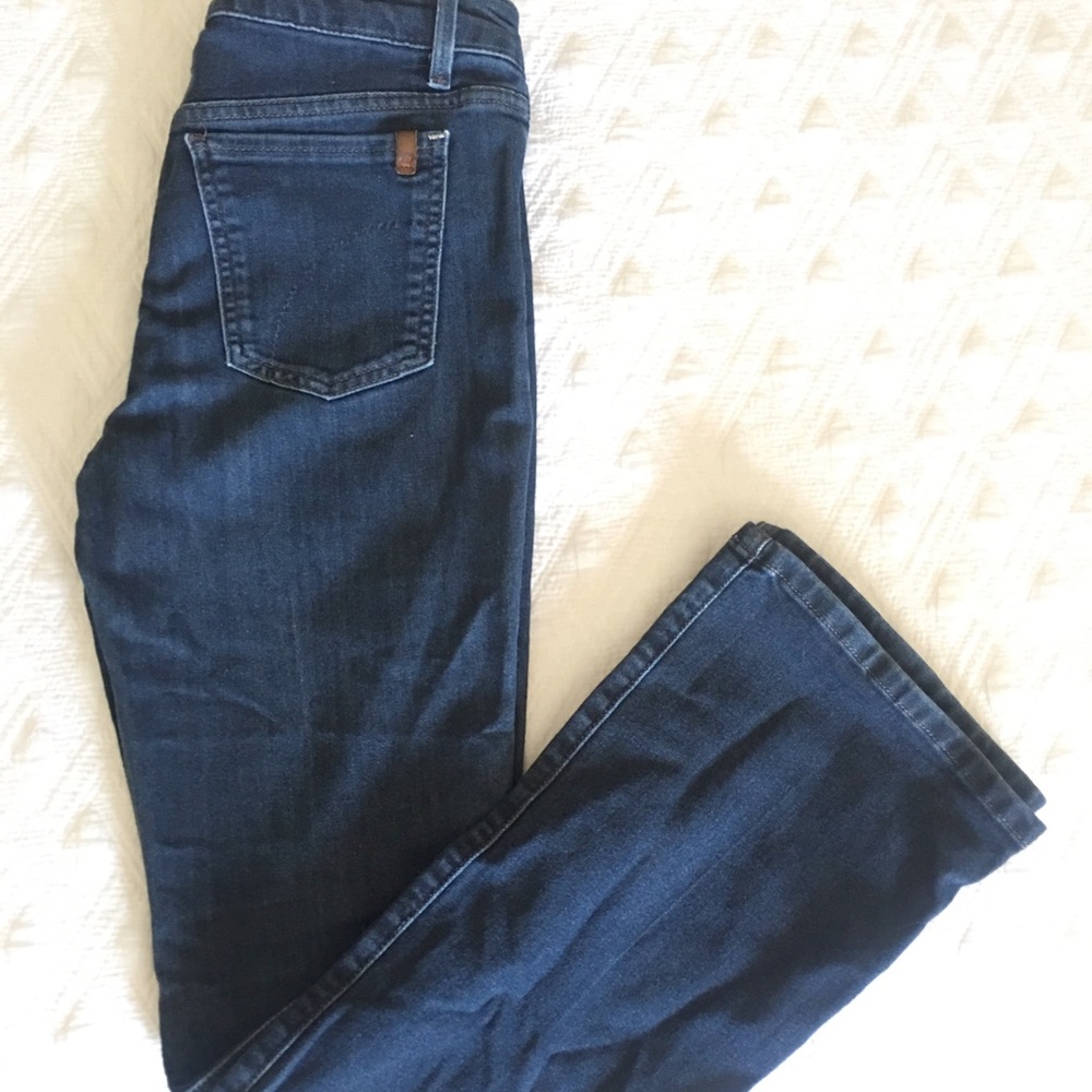 Joe’s Jeans size 27. Boot Cut.